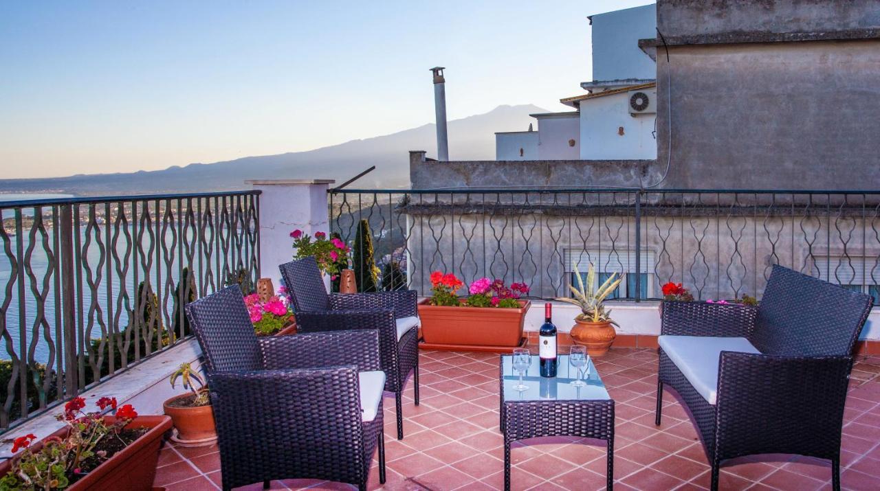 Belvedere House Taormina Exterior photo